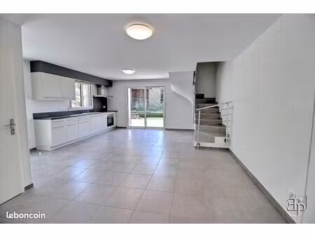 appartement 4 pièces 77 m²