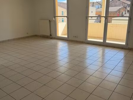 appartement 3 pièces 82 m² traversant 2 terrasses