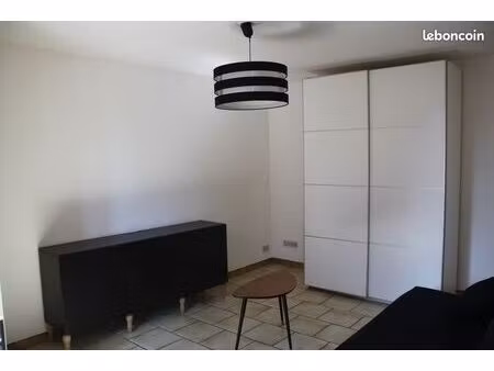 studio meublé