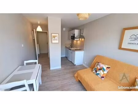 studio 1 pièce 20 m²