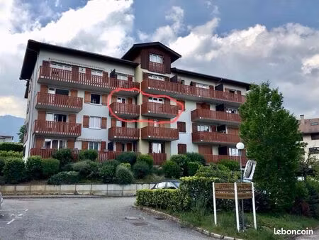 location t2 meublé  gex