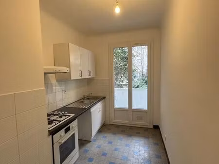 appartement 3 pièces 61 m²