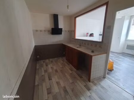 maison de ville 55m2 centre de montemboeuf