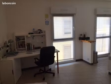 appartement à proximité immédiate du carré d'art