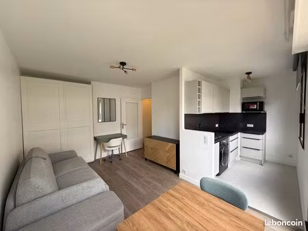 studio rénové et meublé