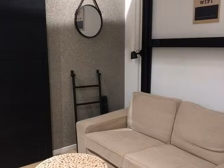 studio meublé avec terrasse