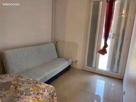 studio 1 pièce 14 m²