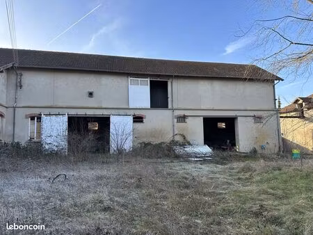 immeuble 100 m² baulne