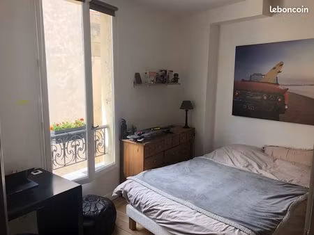 chambre étudiant dans un appartement de 100m2