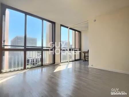 studio 1 pièce 26 m²