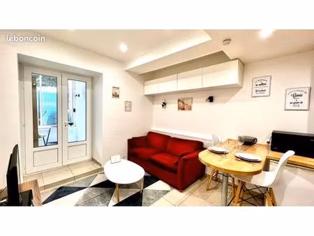 studio meublé et équipé