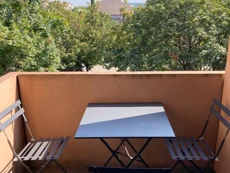 studio meublé + parking + balcon av. jean rieux