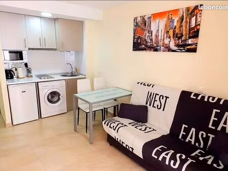 très beau studio meublé pour étudiant(e) villeurbanne / iut 1 / gratte ciel / la doua  1 p