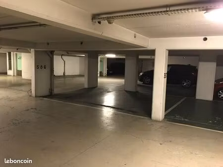 levallois-perret – une place de parking à louer  place pompidou (métro pont de levallois –