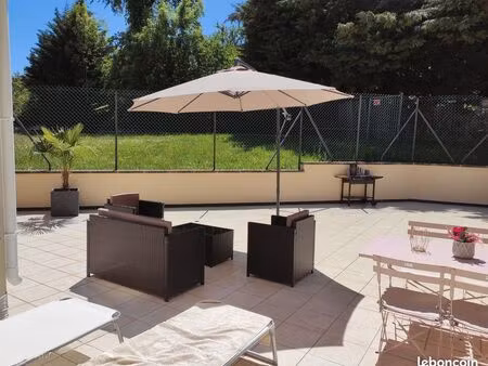 à louer – bel f2 de 56 m² avec terrasse de 86 m²  garage et parking – hayange konacker