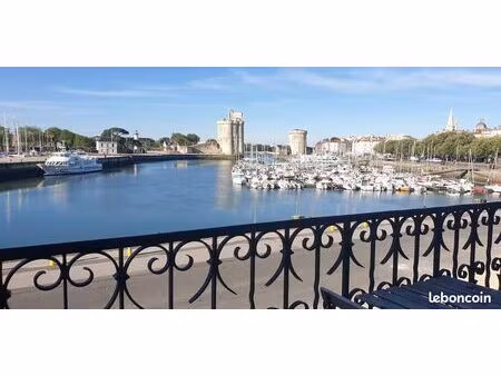 t2 meublé sur le vieux-port avec vue magnifique + parking