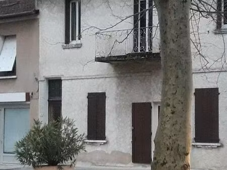 lot de deux grands appartements