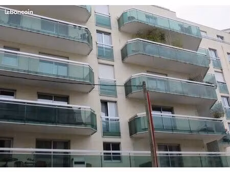 studio 1 pièce 30 m²