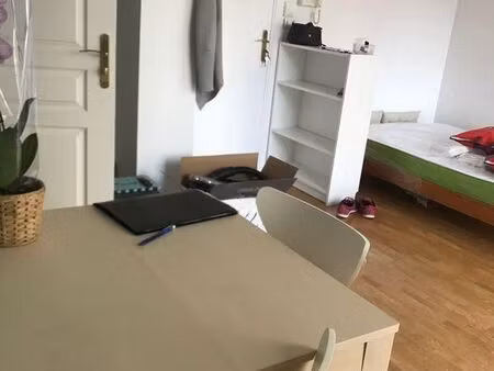 studio 1 pièce 24 m²