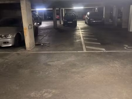 vigneux sur seine - parking - a proximité de la gare rer a