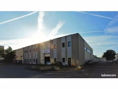 local d'activite 949 m² gennevilliers