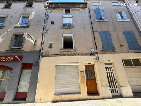 immeuble 5 pièces 70 m²