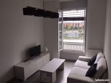 beau t2 meublé 41m2 lumineux lyon 5 / la mulatière / 760 hc