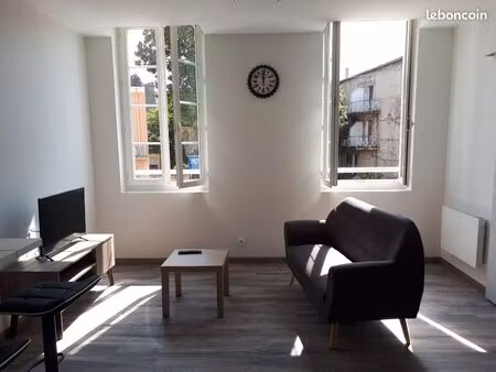 t1 bis meublé de 27 m² – étudiant – proche ifsi