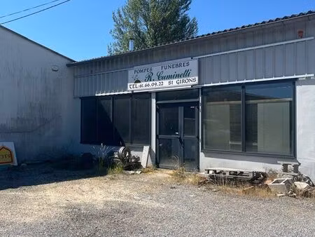 local professionnel magasin et atelier