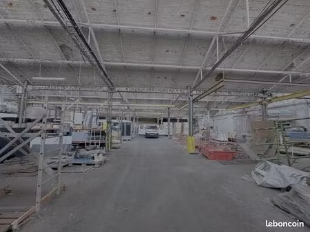 local commercial 1 300 m²