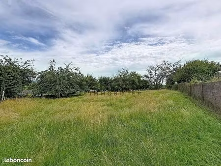 terrain 2334 m² les ayvelles