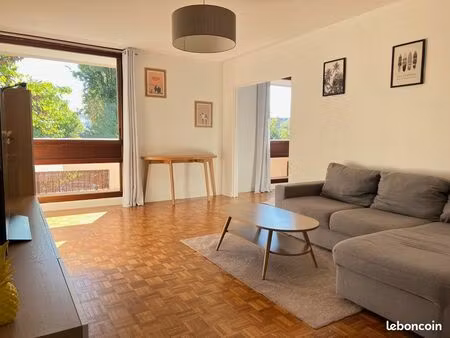 appartement 4 pièces piscine et parking orée de sénart
