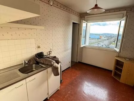 a vendre appartement f2 lumineux avec balcon