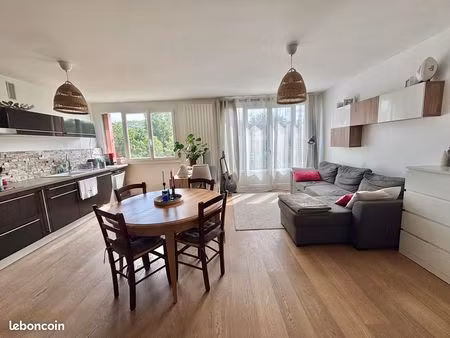 appartement 3 pièces très lumineux proche rer   bièvres