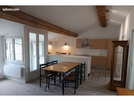 maison de 3 app dont 1