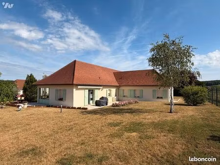 pavillon 5 pièces 165 m²