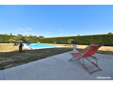 maison 7 pièces 265 m²