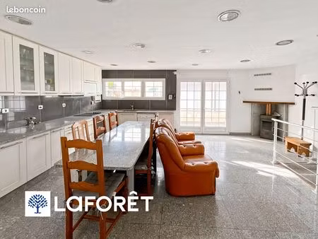 propriété 6 pièces 85 m²