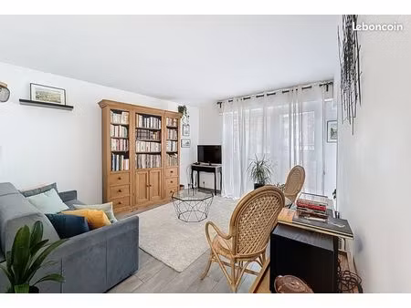 appartement f2 rénové avec parking et cave - centre ville de charleville-mézières
