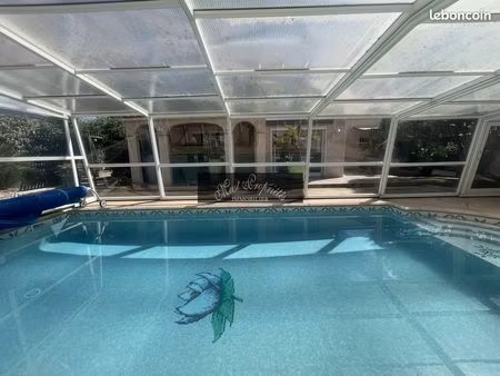 villa 6 pièces 150 m²