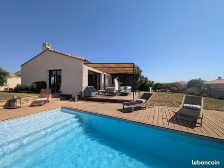 villa 4 pièces 94 m²