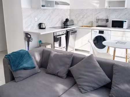 appartement rénové – 690 charges comprises (eau  électricité) – pas de frais d’agence