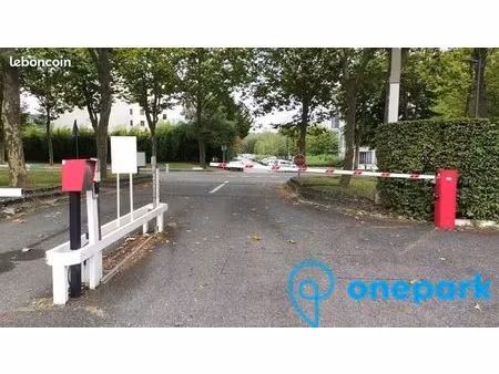 parking/box 12 m² villepinte