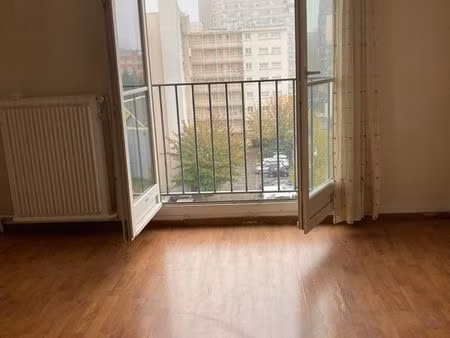à vendre montreuil 43 m2 2 pièces 130 000 euros