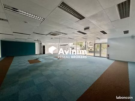 local commercial 950 m² argenteuil