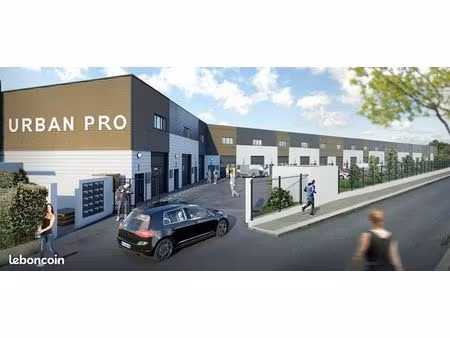 local d'activite 1090 m² épinay-sur-seine