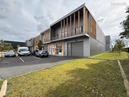 local d'activite 421 m² frepillon