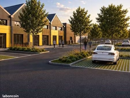 local d'activite 10559 m² puiseux-pontoise