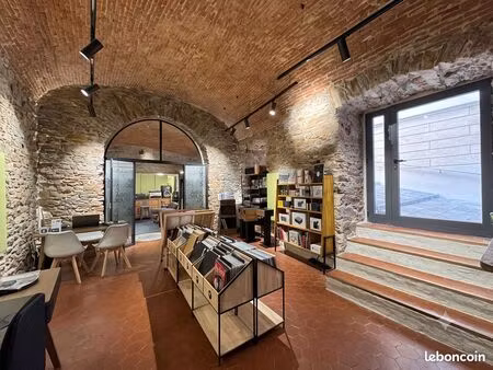 local commercial 61 m² bastia