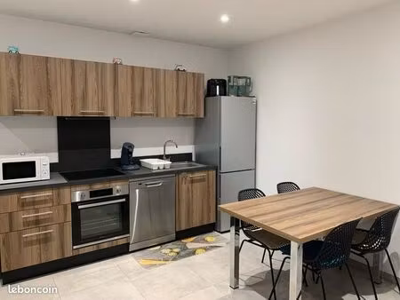 loue secteur afa/ alata t2 neuf 47m2 avec terrasse/ jardin et parking privée